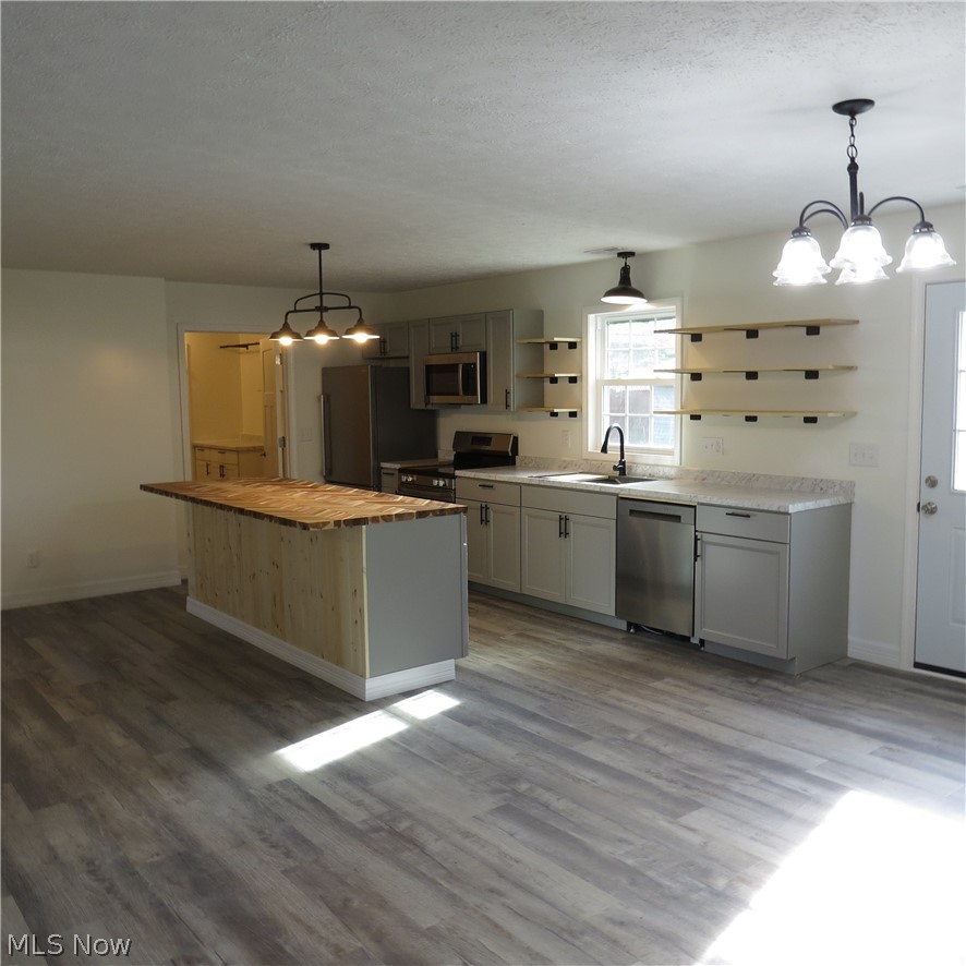 1487 Hillcrest Drive Atwater OH 44201