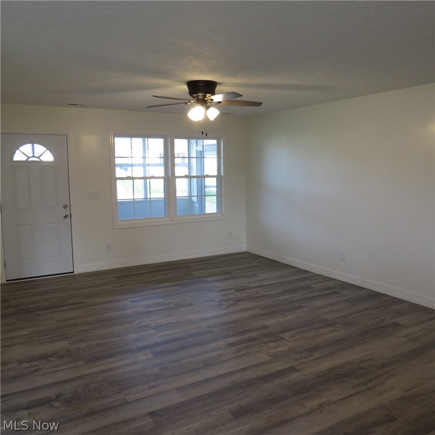 1487 Hillcrest Drive Atwater OH 44201