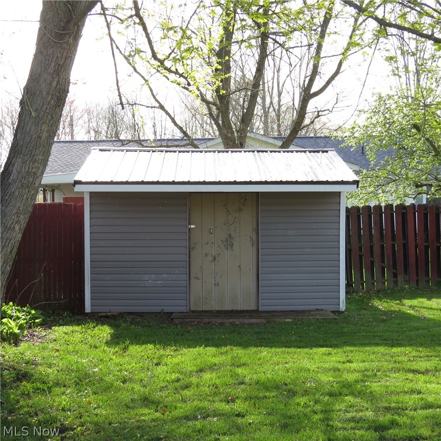1487 Hillcrest Drive Atwater OH 44201