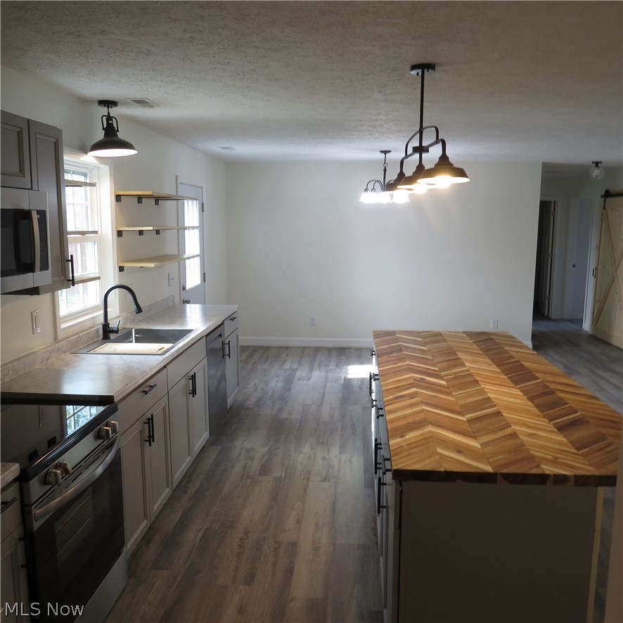 1487 Hillcrest Drive Atwater OH 44201