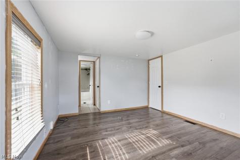 862 S Grant Boulevard Minerva OH 44657