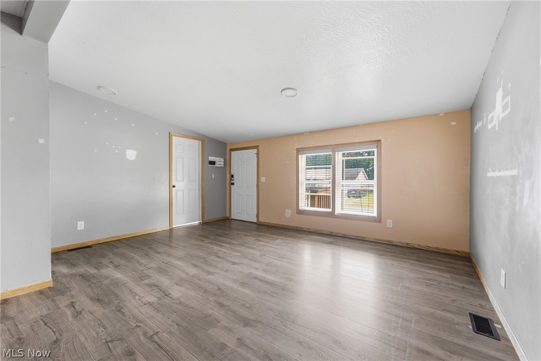 862 S Grant Boulevard Minerva OH 44657