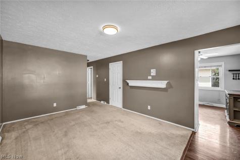 294 Broadview Avenue Barberton OH 44203