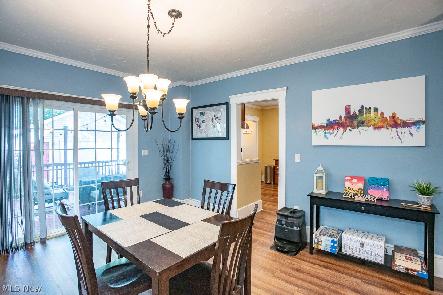 1483 Roycroft Avenue Lakewood OH 44107