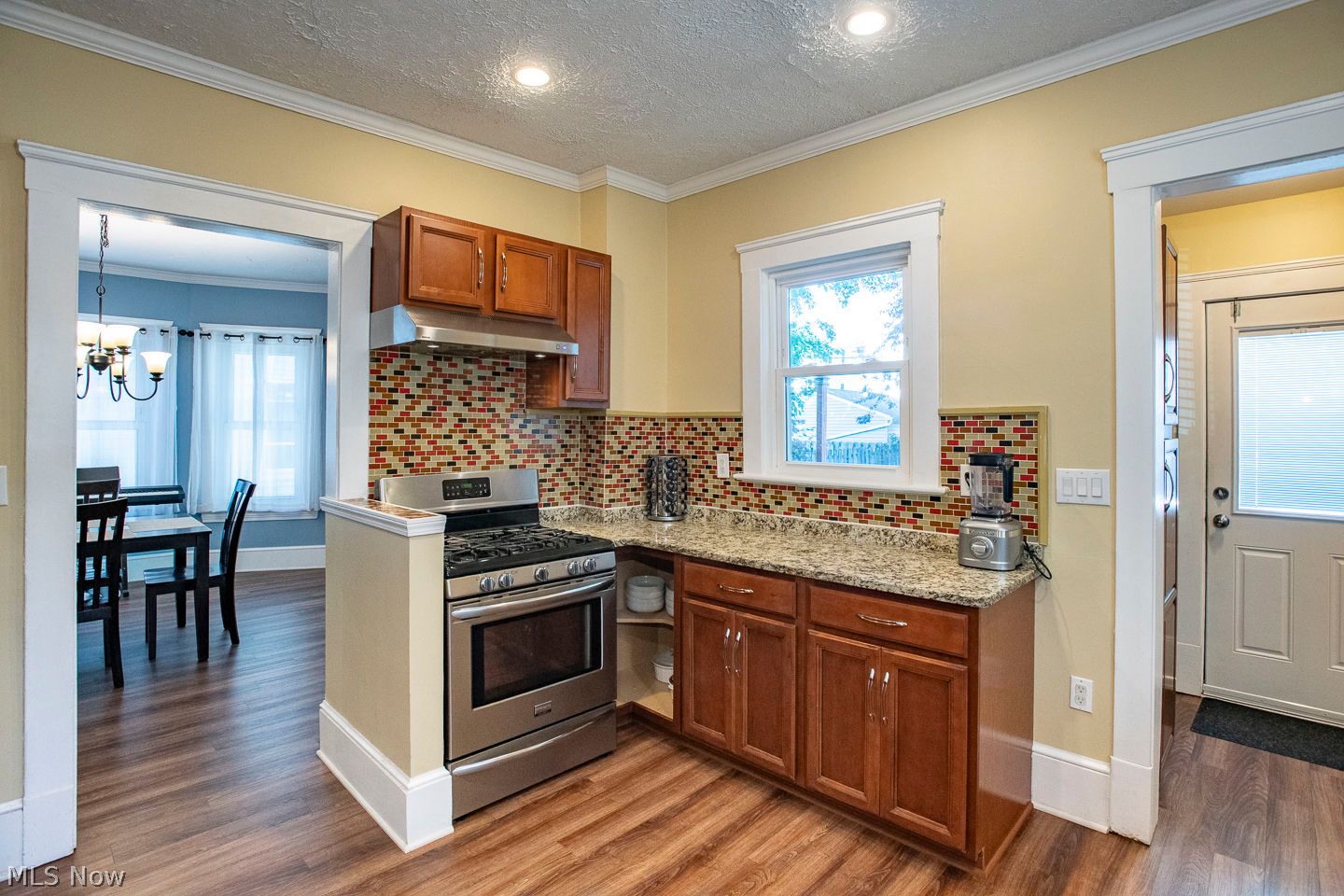 1483 Roycroft Avenue Lakewood OH 44107