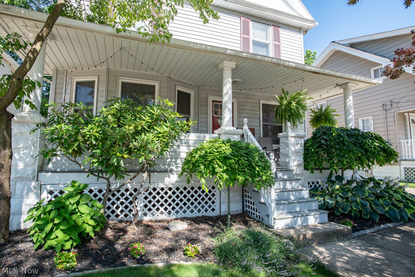 1483 Roycroft Avenue Lakewood OH 44107
