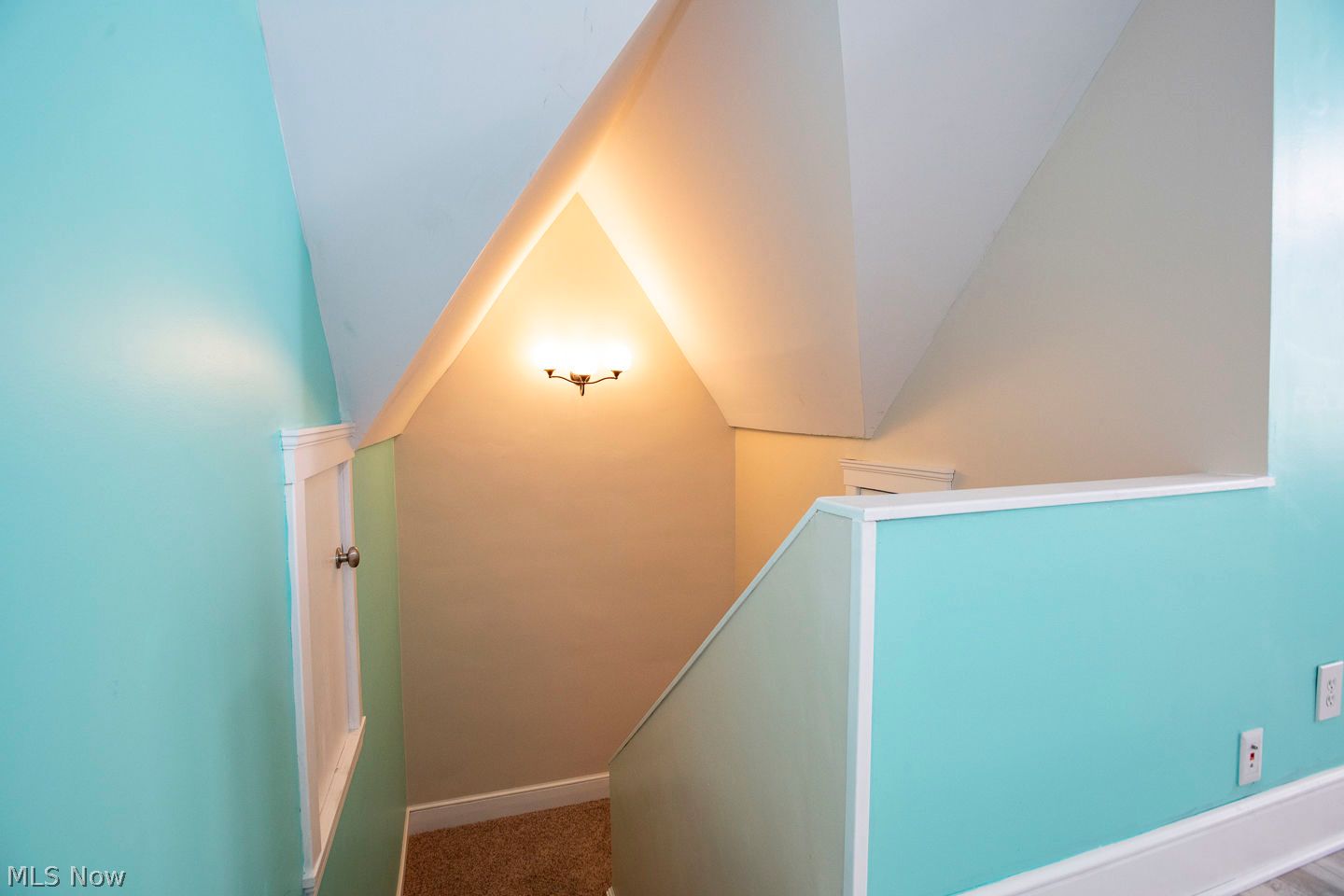 1483 Roycroft Avenue Lakewood OH 44107