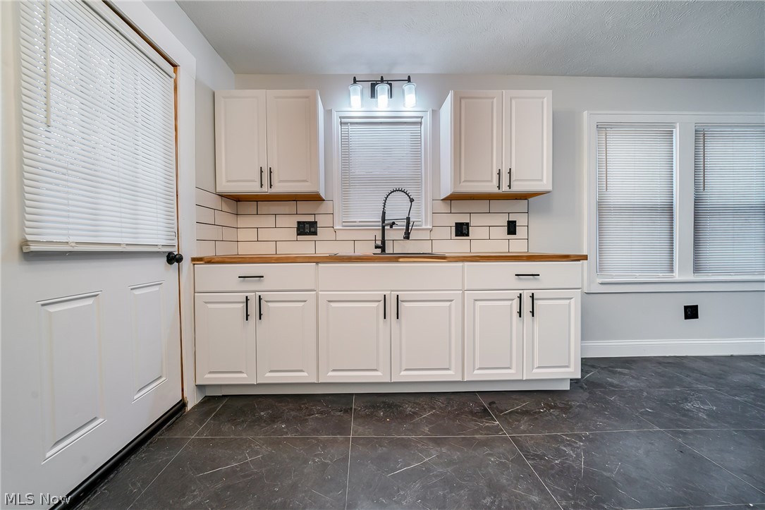 17005 Mapleboro Avenue Maple Heights OH 44137