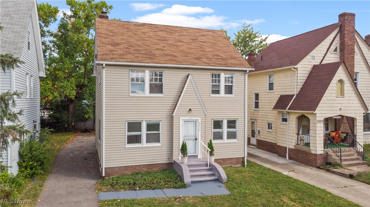 3525 Raymont Road University Heights OH 44118