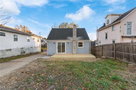 955 Iona Avenue Akron OH 44314