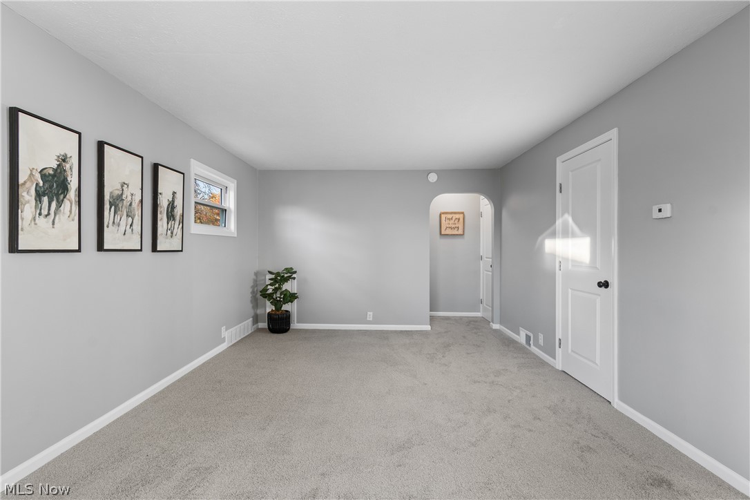 955 Iona Avenue Akron OH 44314