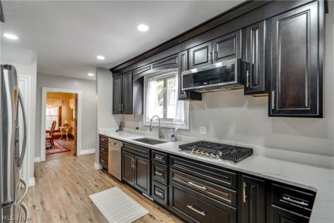 608 25th Street NW Canton OH 44709