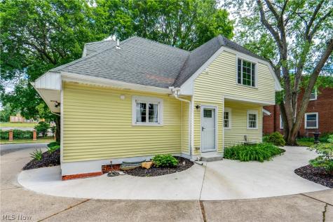608 25th Street NW Canton OH 44709