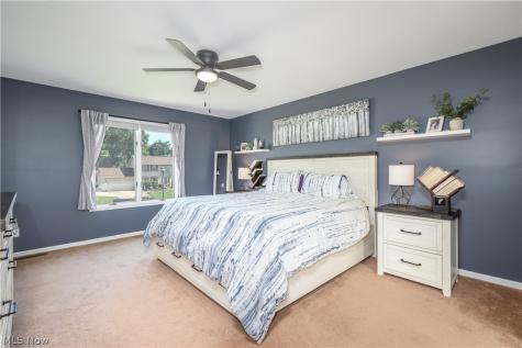 1560 Applewood Way Uniontown OH 44685