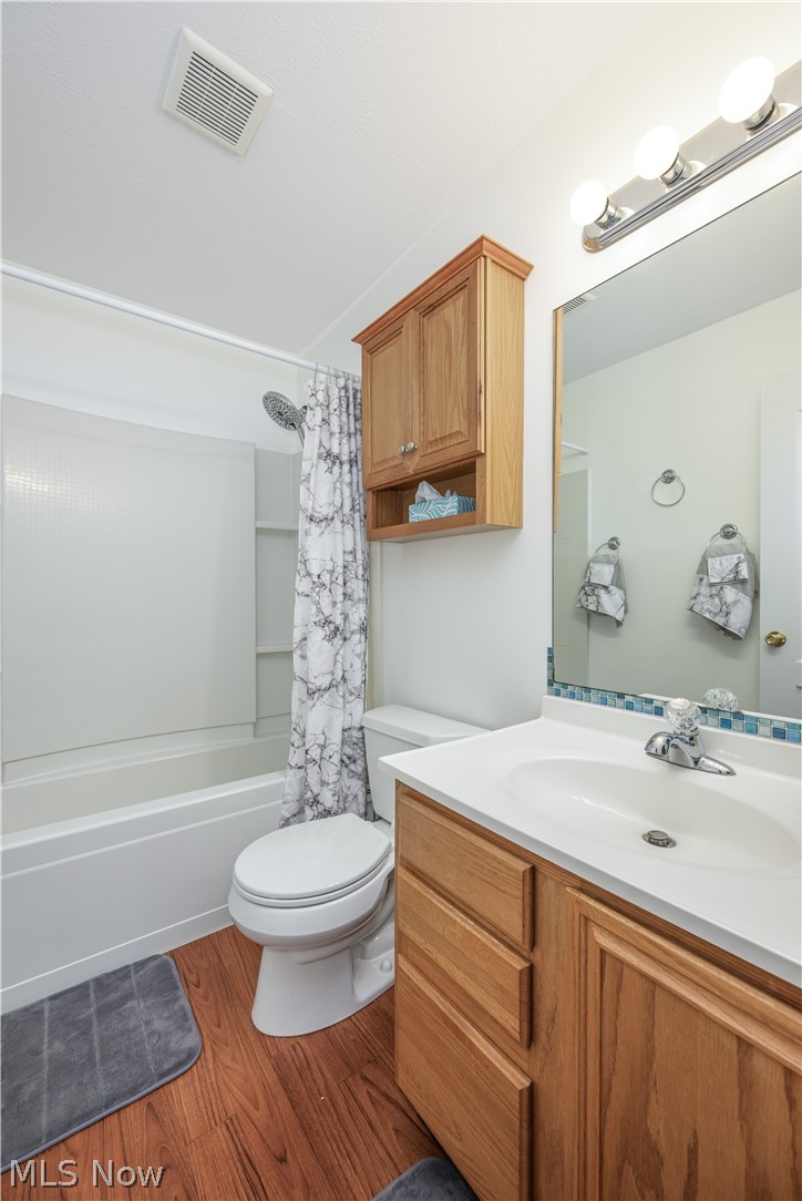 1560 Applewood Way Uniontown OH 44685