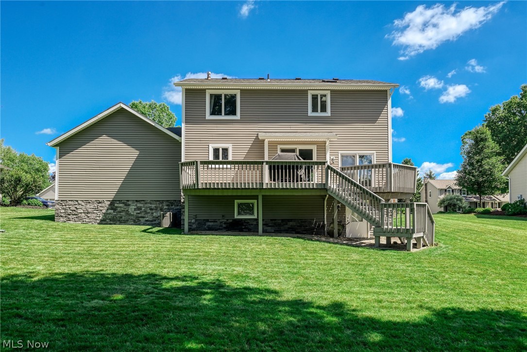 1560 Applewood Way Uniontown OH 44685