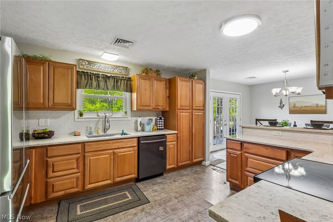 1570 N County Line Road Madison OH 44057