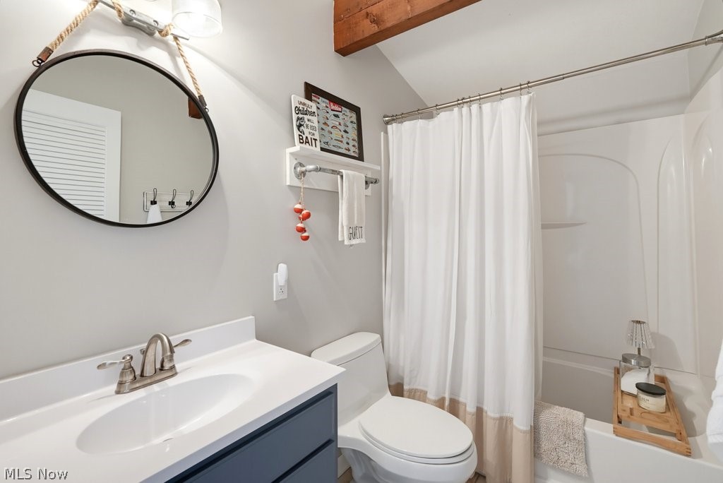 37 Oneida Trail Malvern OH 44644