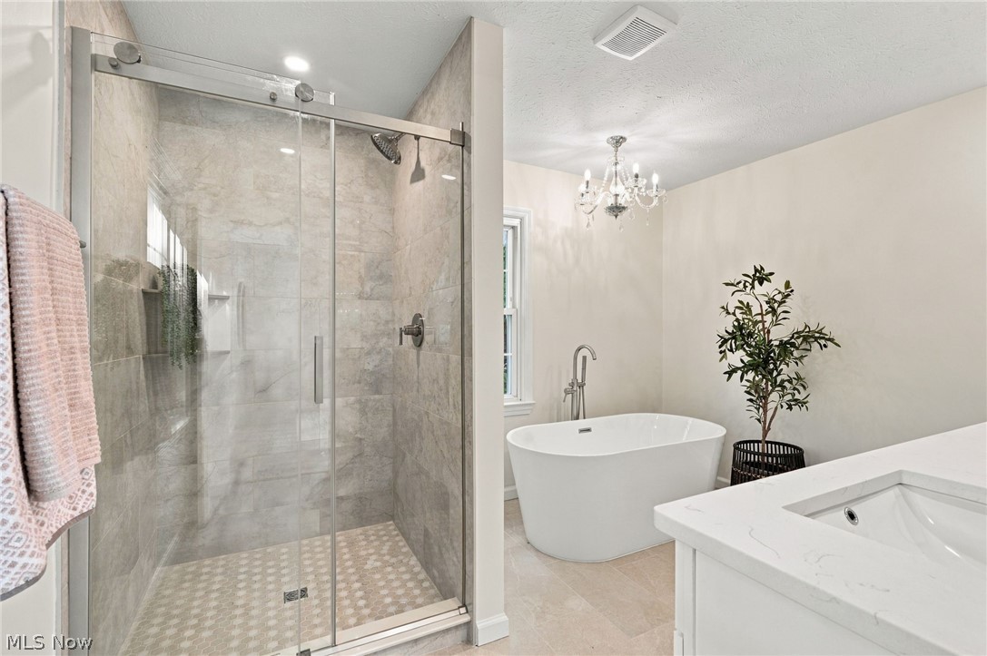 6792 Glenview Street Mayfield Village OH 44143