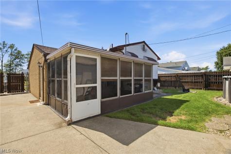 4423 Palm Avenue Lorain OH 44055