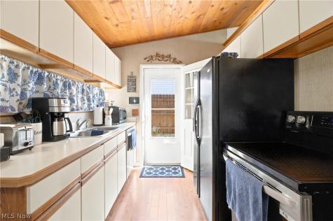 4423 Palm Avenue Lorain OH 44055