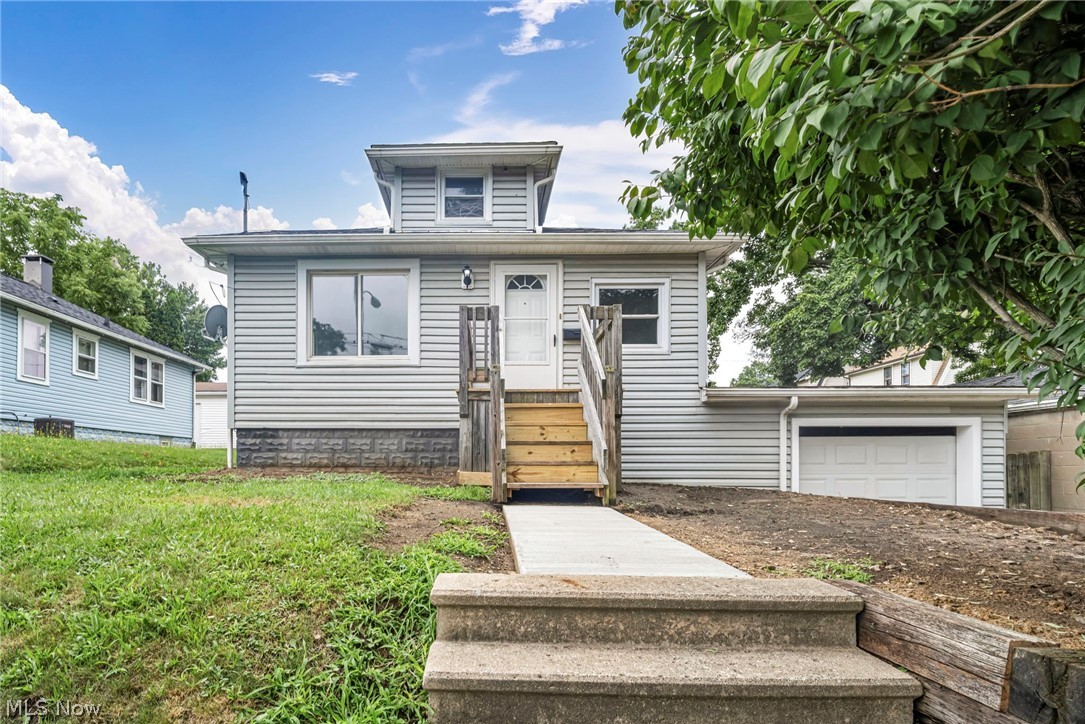 374 Frazier Avenue Akron OH 44305