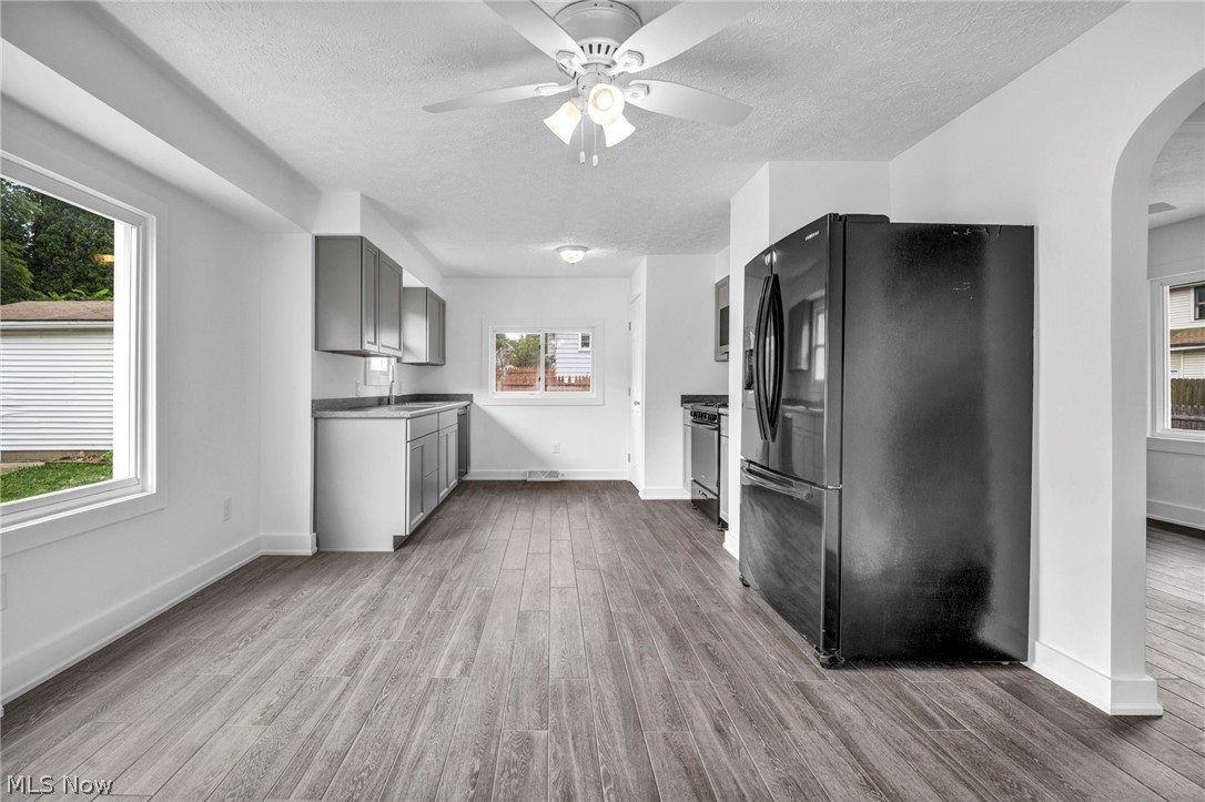 374 Frazier Avenue Akron OH 44305