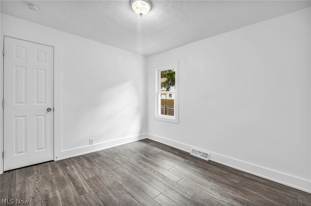 374 Frazier Avenue Akron OH 44305