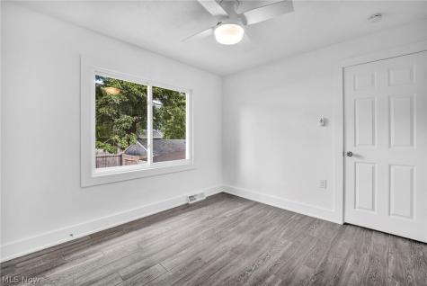 374 Frazier Avenue Akron OH 44305