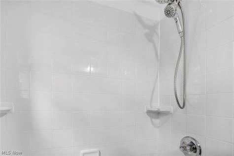 374 Frazier Avenue Akron OH 44305