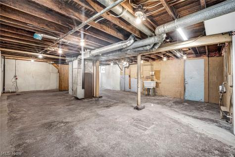 374 Frazier Avenue Akron OH 44305