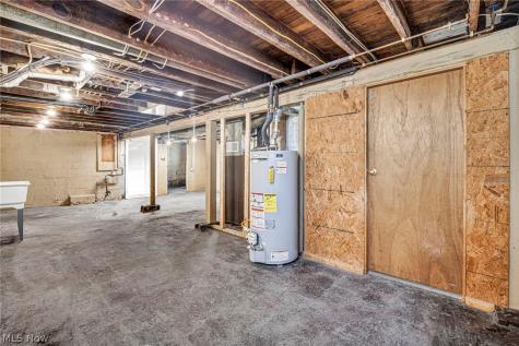 374 Frazier Avenue Akron OH 44305