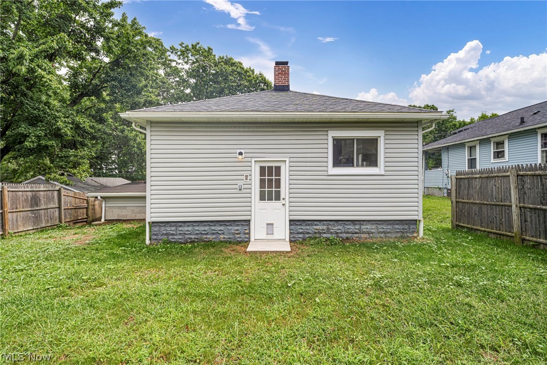 374 Frazier Avenue Akron OH 44305