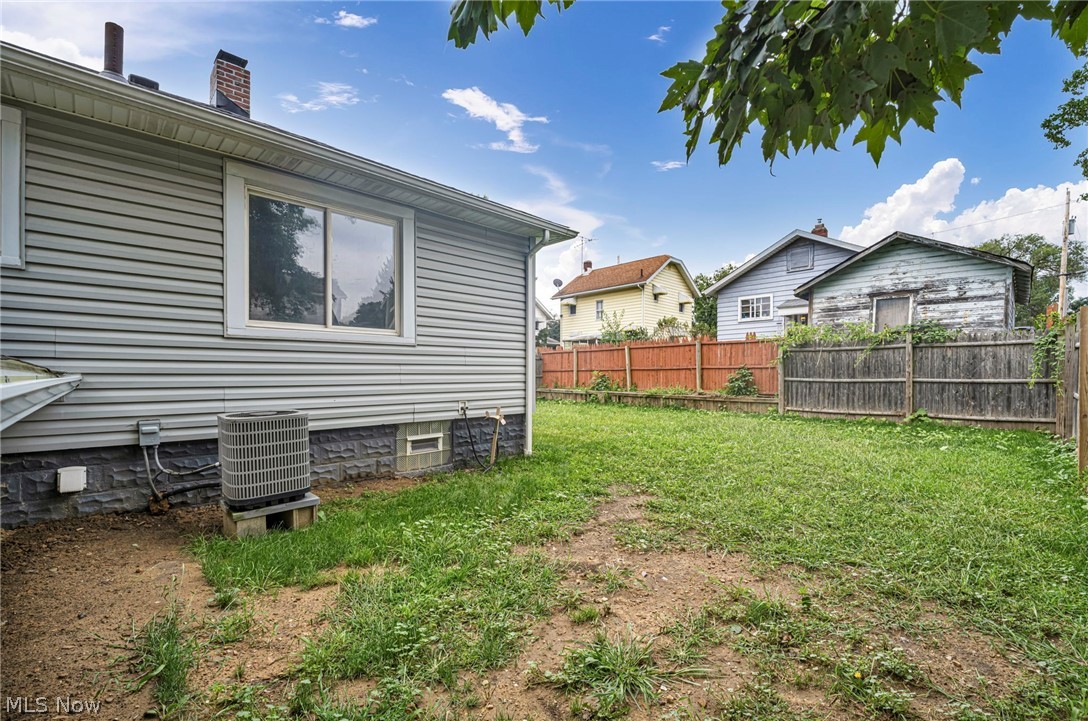 374 Frazier Avenue Akron OH 44305