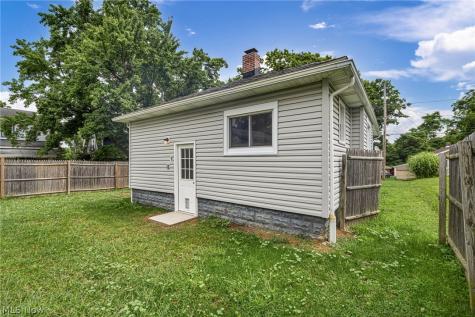 374 Frazier Avenue Akron OH 44305