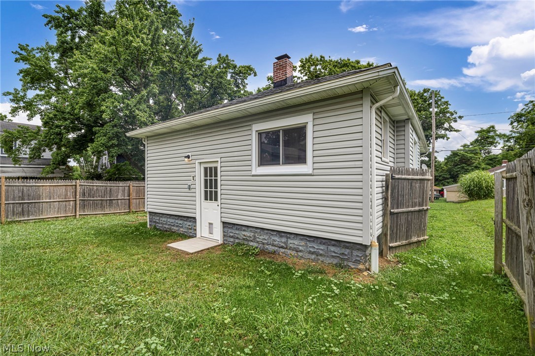 374 Frazier Avenue Akron OH 44305