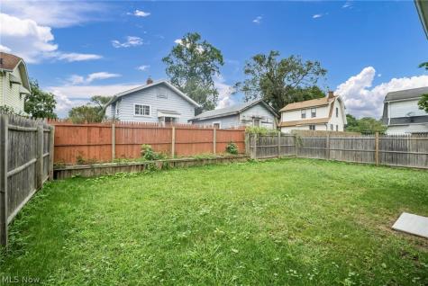 374 Frazier Avenue Akron OH 44305