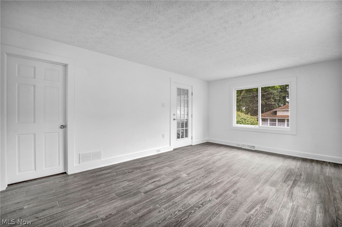 374 Frazier Avenue Akron OH 44305