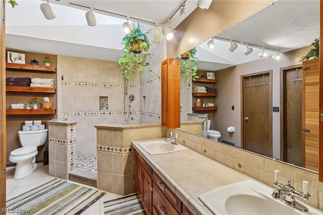 1572 Willoughby Drive Wooster OH 44691