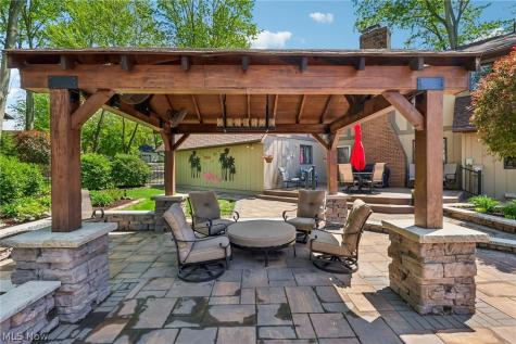 1572 Willoughby Drive Wooster OH 44691