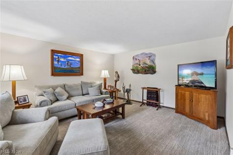 1572 Willoughby Drive Wooster OH 44691
