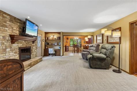 1572 Willoughby Drive Wooster OH 44691