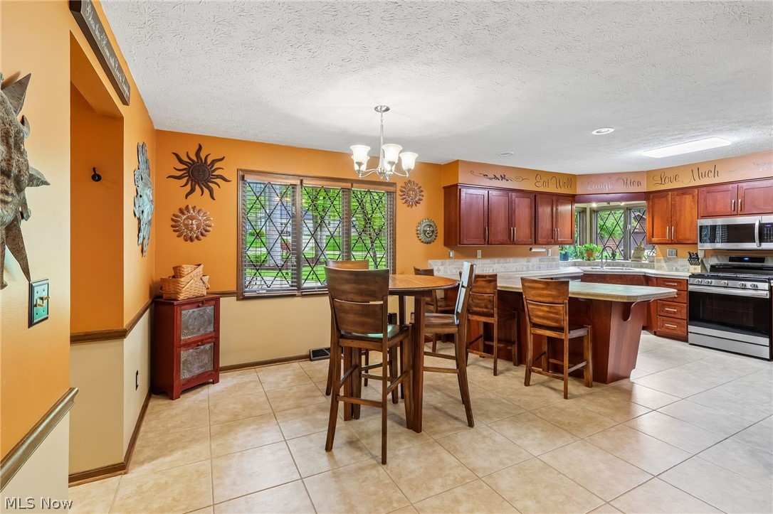 1572 Willoughby Drive Wooster OH 44691