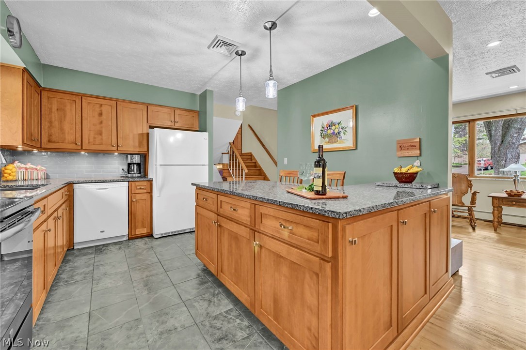 3109 Fair Oaks Drive Norton OH 44203