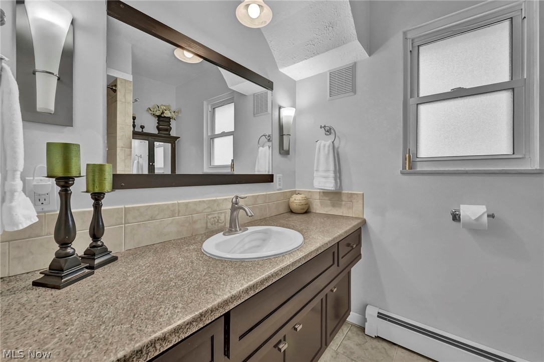 3109 Fair Oaks Drive Norton OH 44203