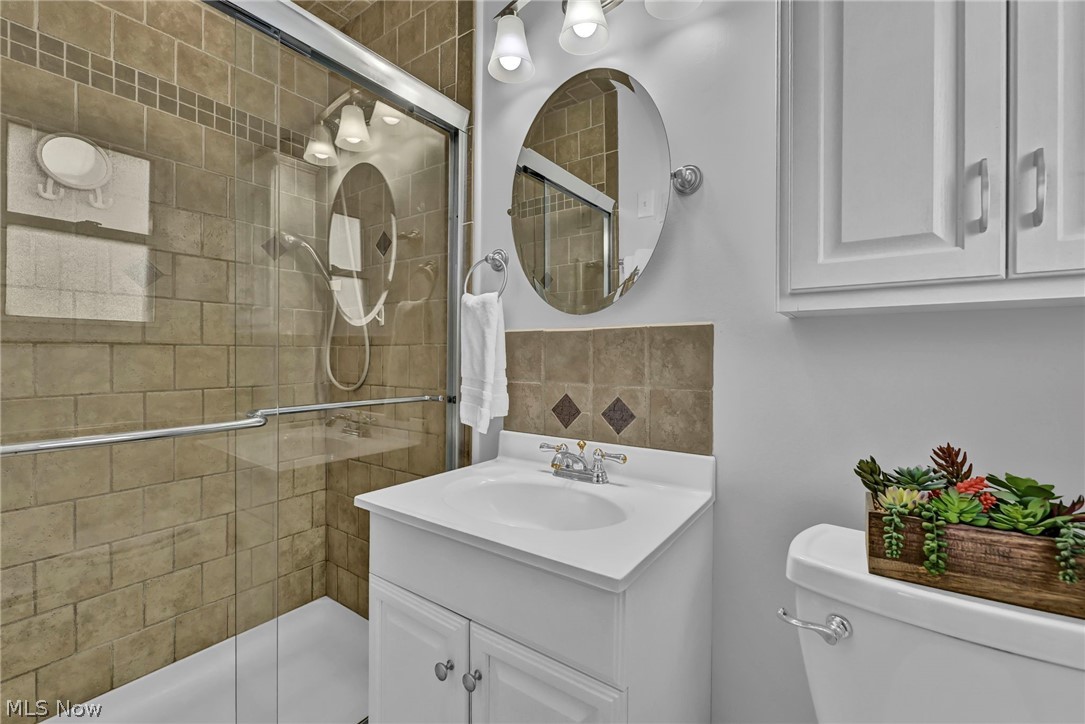 3109 Fair Oaks Drive Norton OH 44203