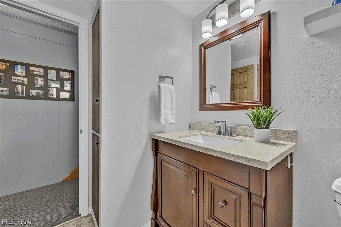 3109 Fair Oaks Drive Norton OH 44203