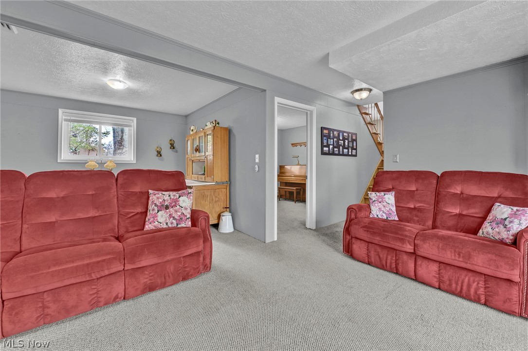 3109 Fair Oaks Drive Norton OH 44203