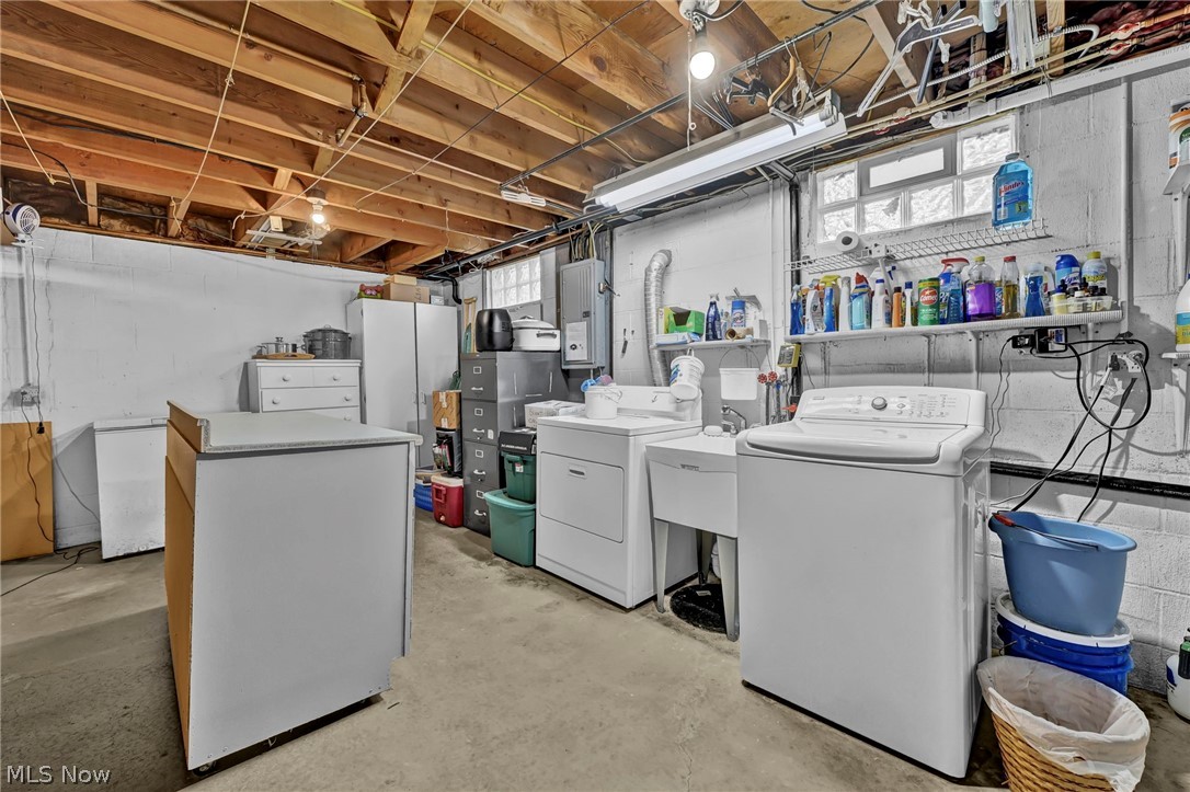 3109 Fair Oaks Drive Norton OH 44203