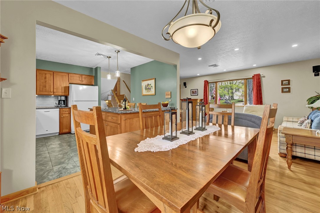 3109 Fair Oaks Drive Norton OH 44203